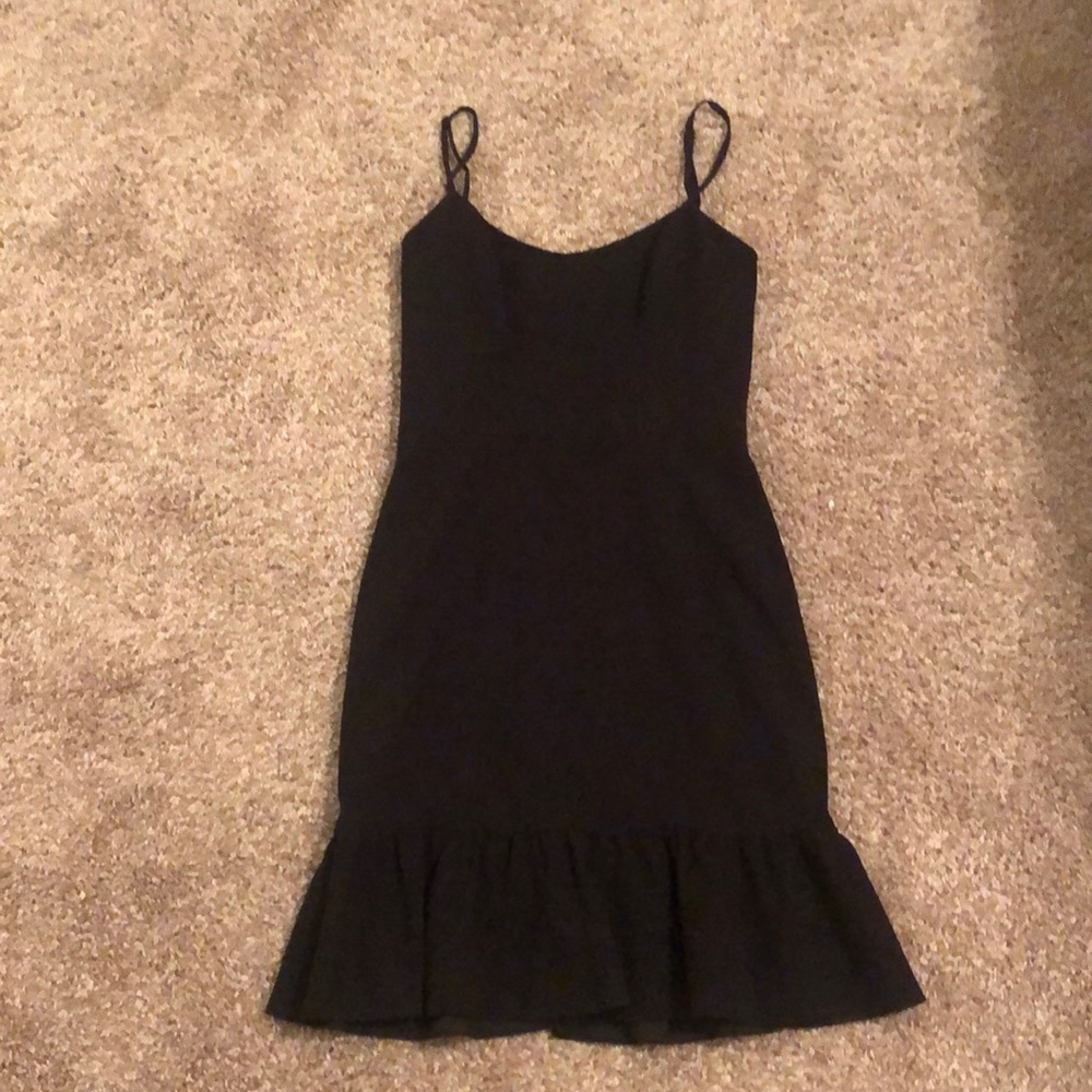 Black body con dress the population size xs